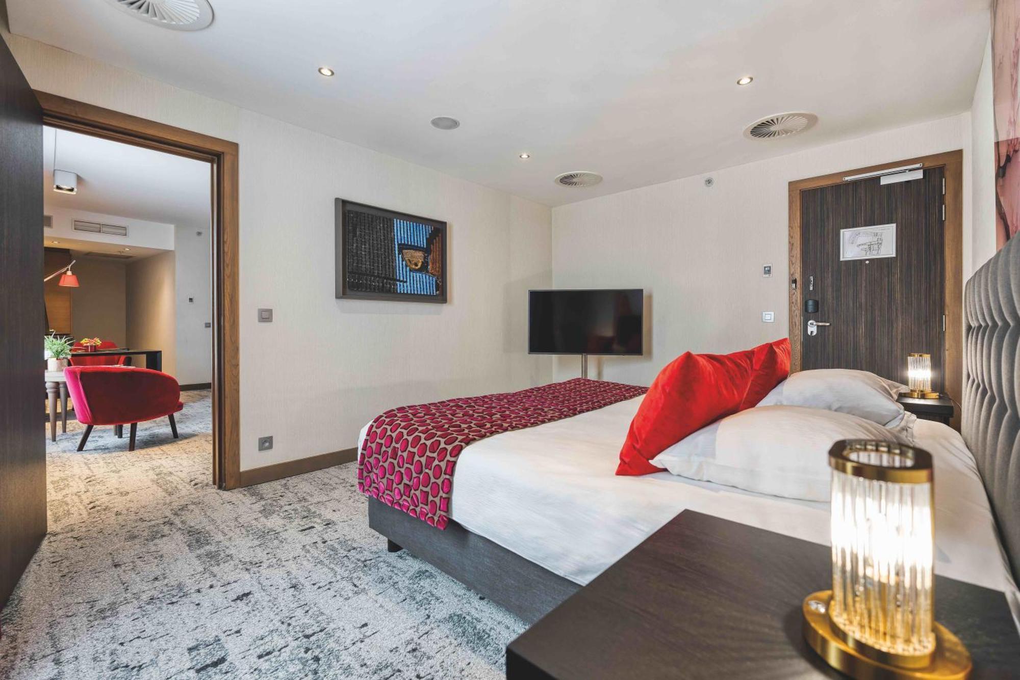 Van Der Valk Selys Liege Hotel & Spa Экстерьер фото